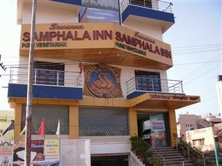 Suvarna Samphala Inn Бангалор Екстериор снимка